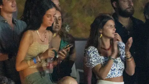 Tana Rivera y Victoria Federica en un concierto en Marbella