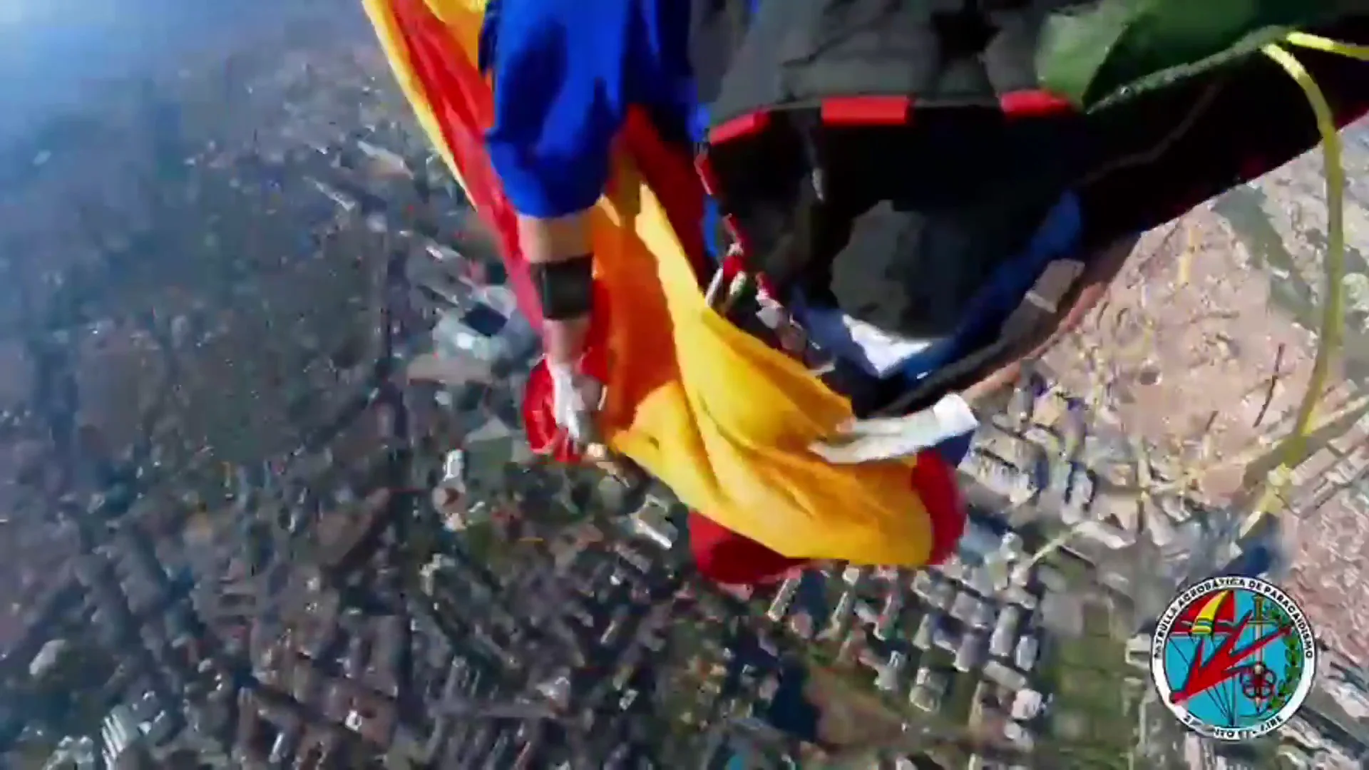 Incidente con la bandera d&iacute;a de la Hispanidad