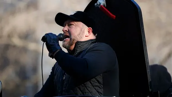 Imagen de archivo de Alex Jones