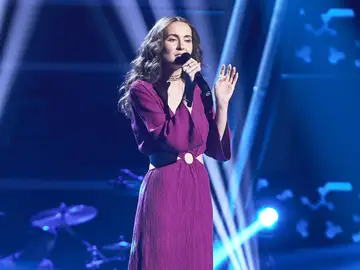 Leire Medina demuestra su dulce voz cantando un tema de Yoly Saa en ‘La Voz’ Leire Medina demuestra su dulce voz cantando un tema de Yoly Saa en ‘La Voz’