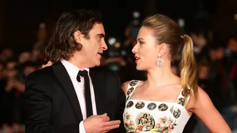 Joaquin Phoenix y Scarlet Johansson Joaquin Phoenix y Scarlet Johansson
