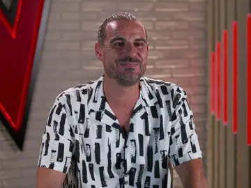 Adrián Benítez: “Si me tengo que quedar con un estilo, me quedo con el rock andaluz” Adrián Benítez: “Si me tengo que quedar con un estilo, me quedo con el rock andaluz”