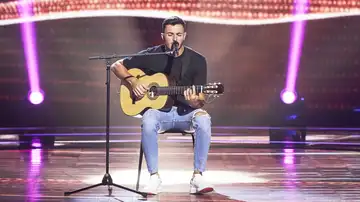 José Correa cautiva con la versión más especial de Alejandro Sanz en ‘La Voz’ 