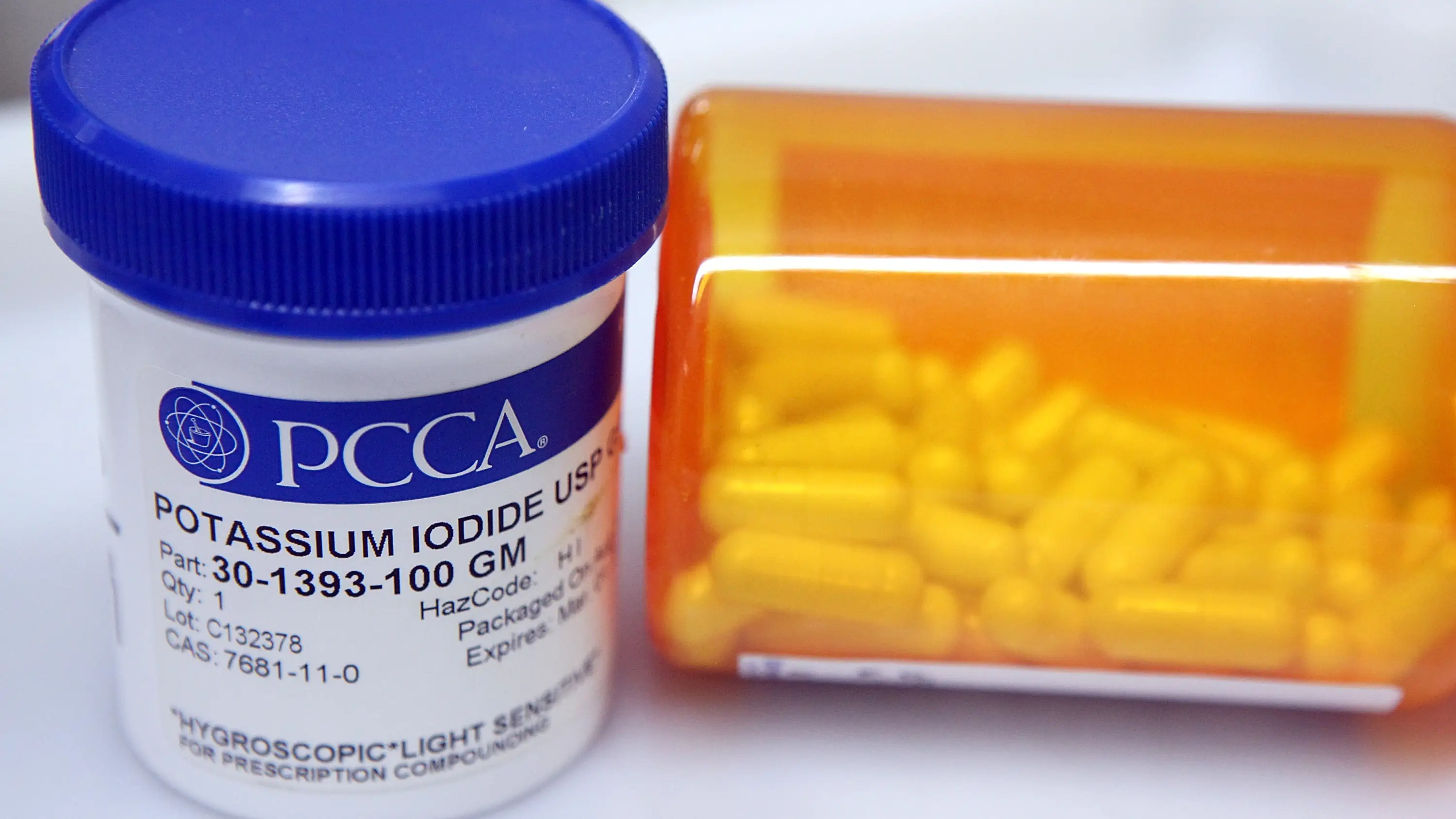 El reto de la sobredosis de pastillas Se disparan las ventas de pastillas de yodo en parte de Europa, ¿qué hacen frente a la radiación nuclear?