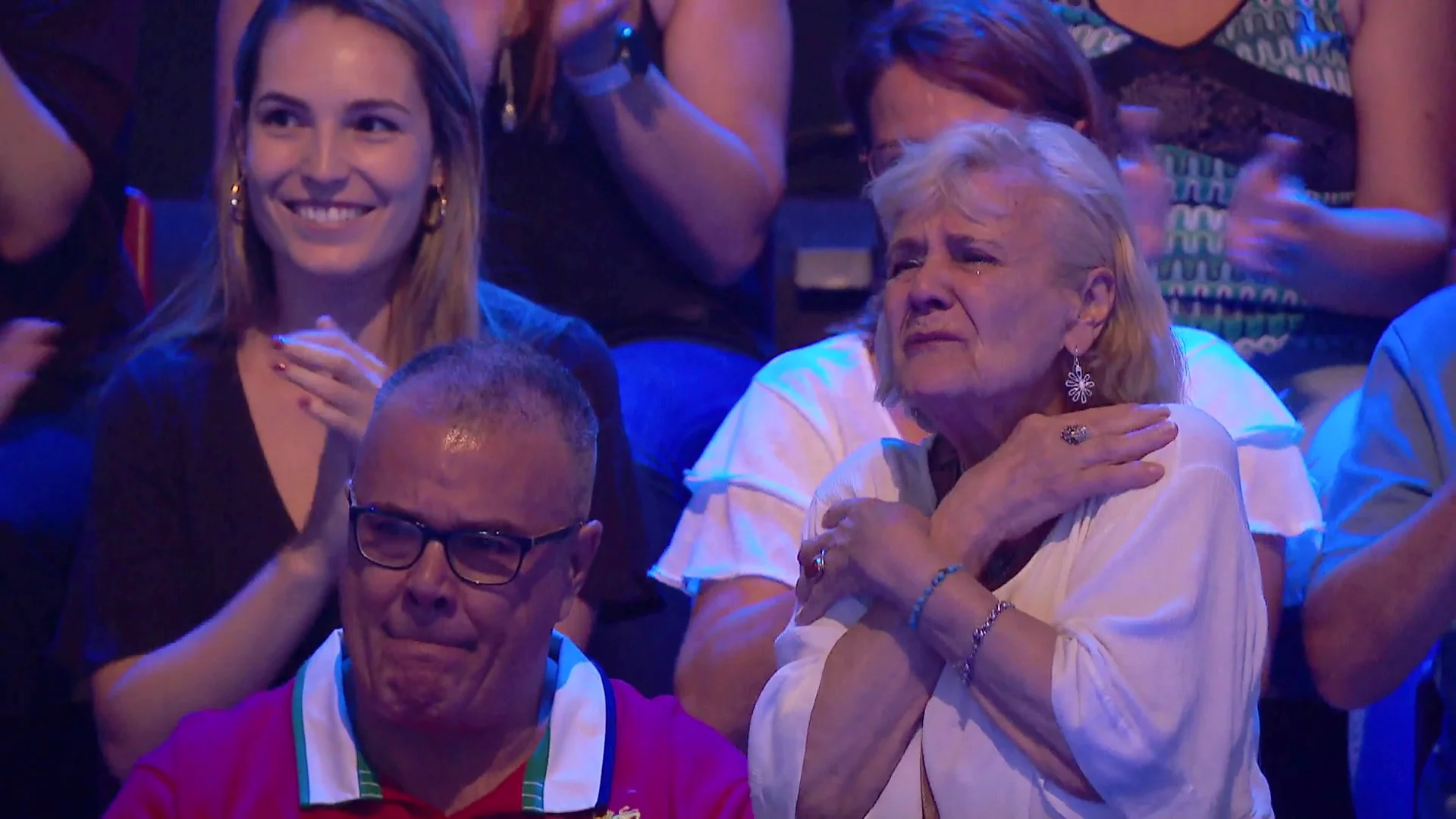 ¡Una sorpresa inolvidable!: La abuela de Víctor Bravo rompe a llorar al ver a su nieto en las Audiciones a ciegas de 'La Voz'
