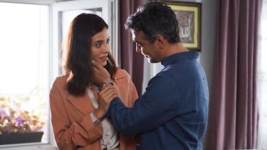 Volkan y Derin, Asya y Mert... todas las infidelidades que han marcado la vida de los personajes de 'Infiel'