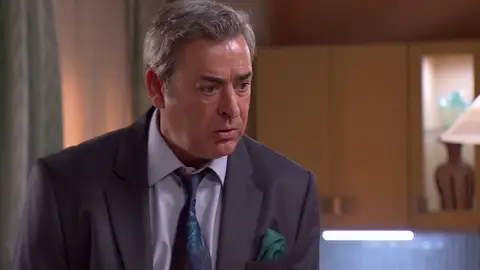 Ricardo fracasa en su intento por reconquistar a Nieves: “Ya no me quieres, admítelo” Ricardo fracasa en su intento por reconquistar a Nieves: “Ya no me quieres, admítelo”