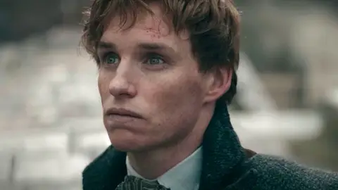 Eddie Redmayne como Newt Scamander en 'Animales Fantásticos 3'