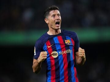 Robert Lewandowski celebra un gol en el partido Barcelona - Villarreal de LaLiga
