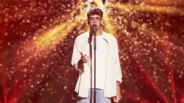 Álvaro Santos, en shock tras recibir un pleno en ‘La Voz’ al cantar ‘Tuyo’ de Rodrigo Amarante 