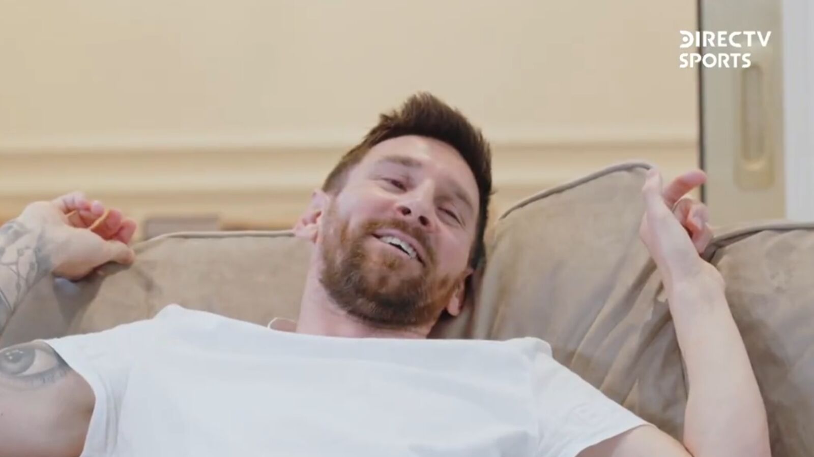 Un periodista rompe a llorar ante Messi en una entrevista: 