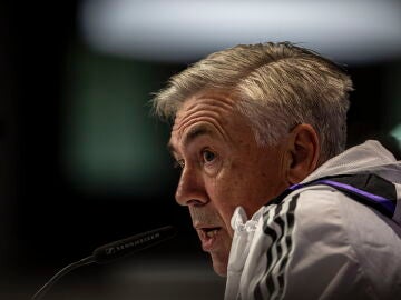 Carlo Ancelotti, en rueda de prensa en Leipzig