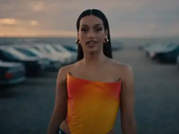 Chanel Terrero estrena 'Toke', la canción para animar a España en el Mundial de Qatar Chanel Terrero estrena 'Toke', la canción para animar a España en el Mundial de Qatar