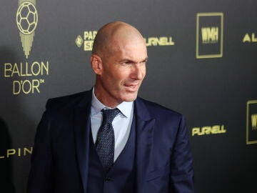 Zidane: "Volveré a entrenar pronto"