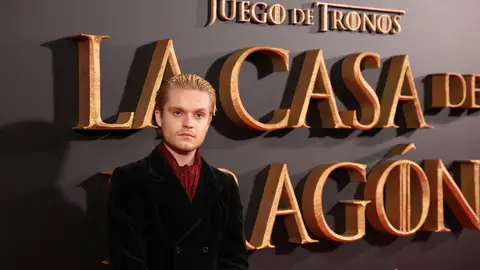 Tom Glynn-Carney es Aegon Targaryen Tom Glynn-Carney es Aegon Targaryen