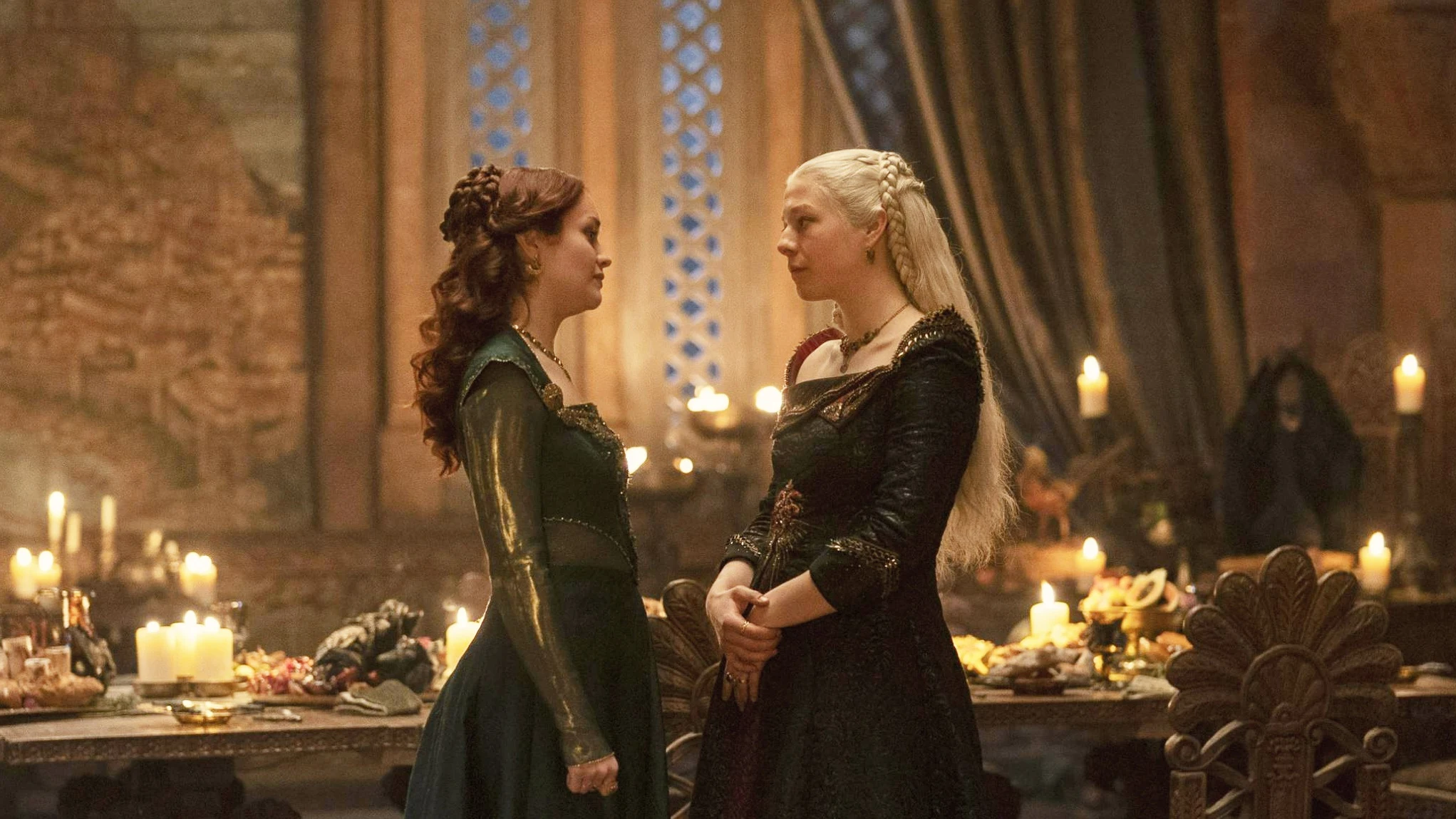 Olivia Cooke y Emma D'Arcy como Alicent y Rhaenyra en 'La Casa del Dragón' Olivia Cooke y Emma D'Arcy como Alicent y Rhaenyra en 'La Casa del Dragón'