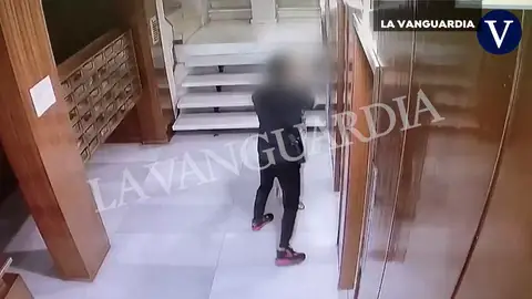 Atraco a una mujer de 77 años en Barcelona Atraco a una mujer de 77 años en Barcelona