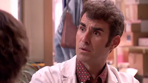 En el próximo capítulo de ‘Amar es para siempre’: Hugo comete un error en la farmacia con graves consecuencias En el próximo capítulo de ‘Amar es para siempre’: Hugo comete un error en la farmacia con graves consecuencias