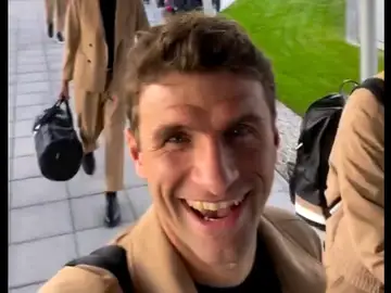 Thomas Müller calienta el Barça - Bayern y vacila a Lewandowski Thomas Müller calienta el Barça - Bayern y vacila a Lewandowski