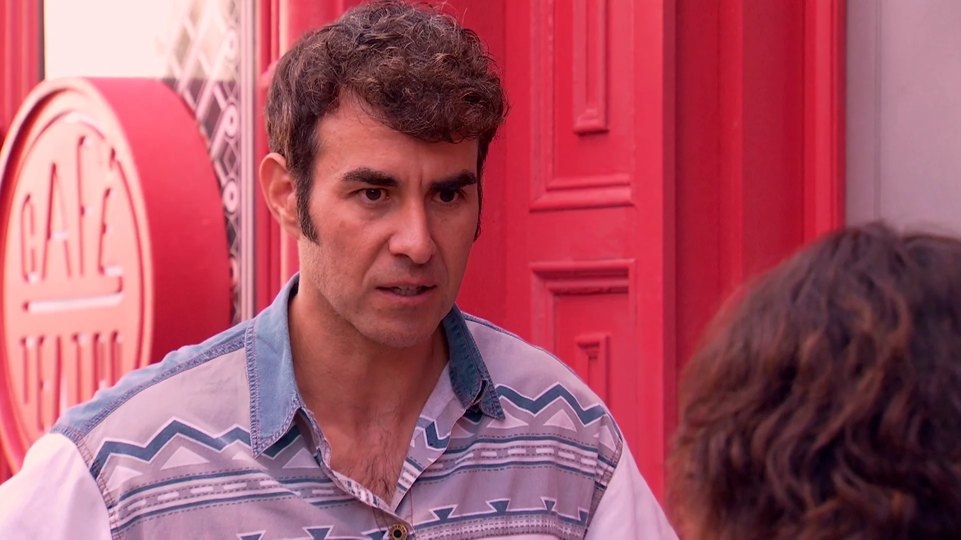 Hugo sorprende a Rocío: “Me estás siguiendo, admítelo” Hugo sorprende a Rocío: “Me estás siguiendo, admítelo”