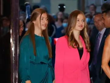 La infanta Sofía y la princesa Leonor La infanta Sofía y la princesa Leonor