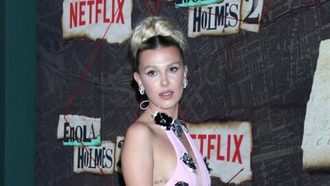 Millie Bobby Brown muestra su tatuaje en honor a su abuela Ruth