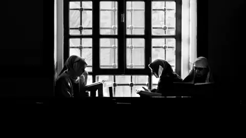 Imagen de varias monjas Imagen de varias monjas