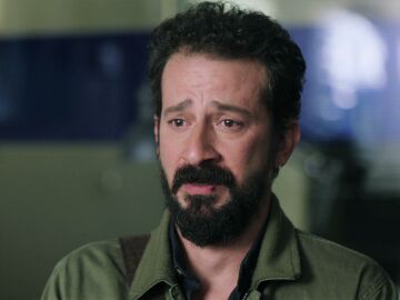 El profesor Ozan confiesa que manten&iacute;a una relaci&oacute;n con Inci: "Mi mujer nos pill&oacute;"