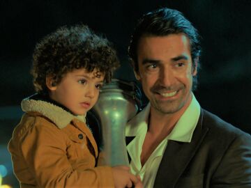 Mehmet encuentra a Adnan en un poblado&hellip; &iexcl;El ni&ntilde;o est&aacute; perfectamente!