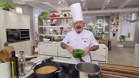 ¡Locura total! Arguiñano retransmite su receta como si fuera un partido de fútbol ¡Locura total! Arguiñano retransmite su receta como si fuera un partido de fútbol