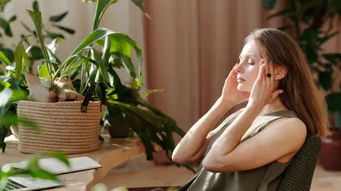 Dolor de cabeza o migrañas Dolor de cabeza o migrañas