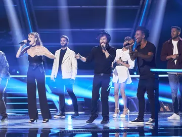 Génesis, Adrián, Demode Quartet y Milos, un fascinante musical en 'La Voz' al ritmo de 'End of the road' Génesis, Adrián, Demode Quartet y Milos, un fascinante musical en 'La Voz' al ritmo de 'End of the road'