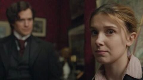 Millie Bobby Brown y Henry Cavill en 'Enola Holmes 2'