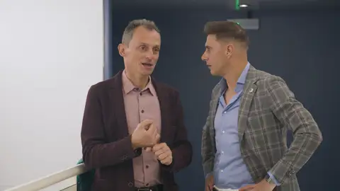 Vídeo inédito: ¿Qué llevaba el tupper que Pedro Duque se llevó al espacio? Vídeo inédito: ¿Qué llevaba el tupper que Pedro Duque se llevó al espacio?