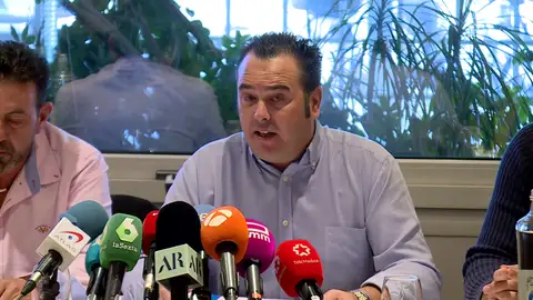 Manuel Hernández, presidente de la plataforma de tranportistas que ha convocado la huelga: "Nos han tomado el pelo" Manuel Hernández, presidente de la plataforma de tranportistas que ha convocado la huelga: "Nos han tomado el pelo"