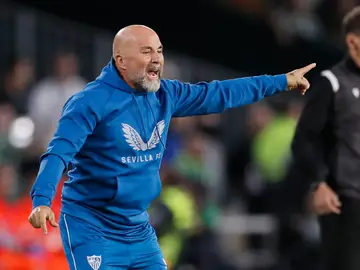 Sampaoli da instrucciones a sus jugadores en un partido del Sevilla Sampaoli da instrucciones a sus jugadores en un partido del Sevilla