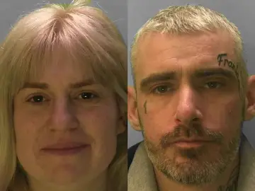 Los padres de los pequeños liberados de la suciedad en Sussex Los padres de los pequeños liberados de la suciedad en Sussex