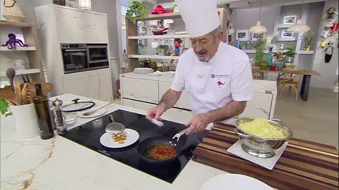 Añade el pimentón Añade el pimentón