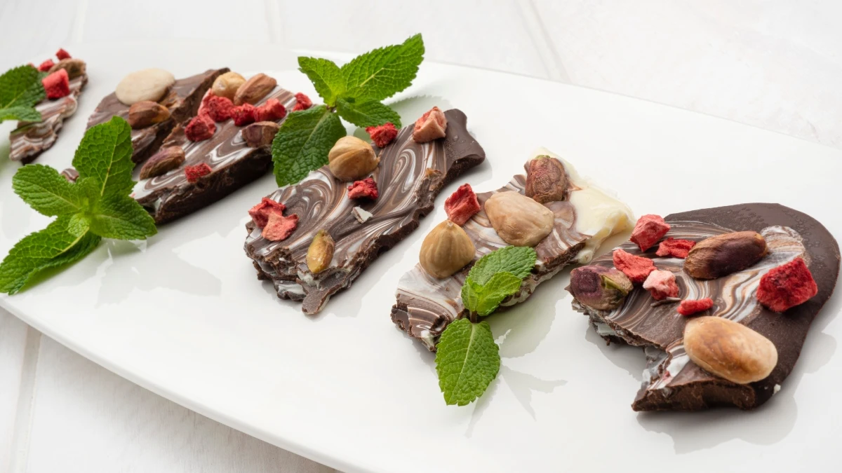 ¡Más fácil, imposible! Arguiñano elabora chocolatinas para el café en solo 3 minutos ¡Más fácil, imposible! Arguiñano elabora chocolatinas para el café en solo 3 minutos