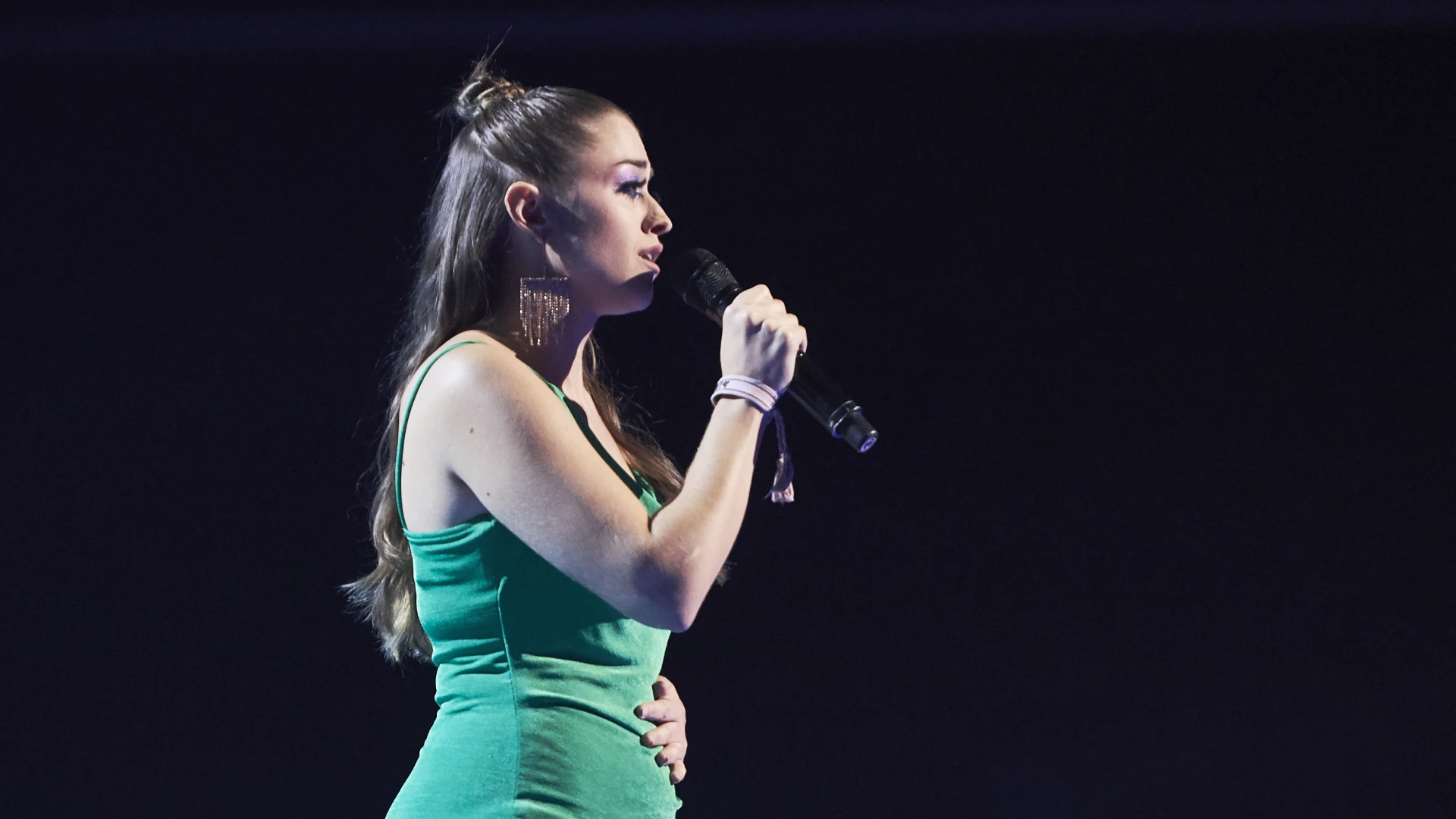 El duende de Ana González cantando ‘Lucía’ de Serrat en ‘La Voz’ El duende de Ana González cantando ‘Lucía’ de Serrat en ‘La Voz’