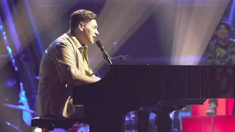 Dani Juanico brilla con una versión a piano de ‘Halo’ de Beyoncé en ‘La Voz’ Dani Juanico brilla con una versión a piano de ‘Halo’ de Beyoncé en ‘La Voz’