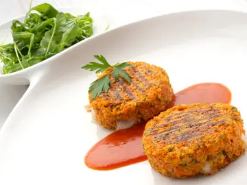 Hamburguesas de calabaza Cocina vegetariana de Arguiñano: receta de hamburguesas de calabaza, rica, saludable y de temporada
