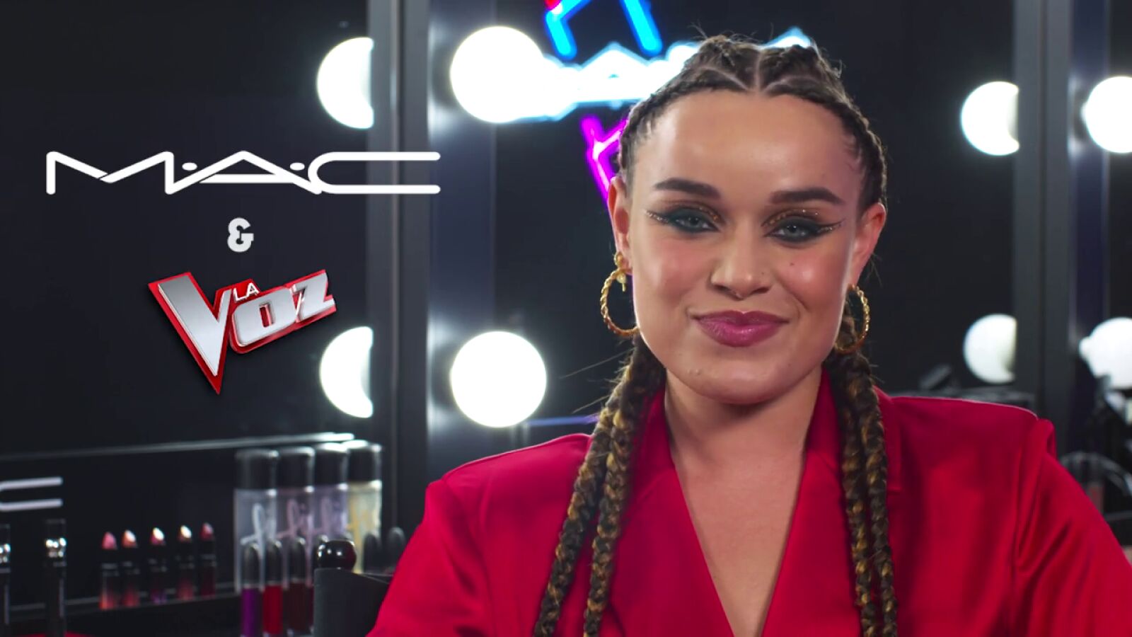 Consigue los impresionantes ojos felinos de Lara en ‘La Voz’ con los trucos de M·A·C Cosmetics