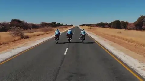 Ciclistas argentinos recorren 10.000 kilómetros hasta Qatar para ver a su selección Ciclistas argentinos recorren 10.000 kilómetros hasta Qatar para ver a su selección