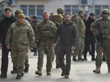 El presidente de Ucrania visita Jersón El presidente de Ucrania visita Jersón