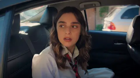 Melisa, hundida al creer que Kadir y Cemile están juntos: ¡Los ve paseando y cogidos del brazo! Melisa