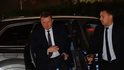 El ministro de Defensa de Polonia, Mariusz Blaszczak, llega a la reunión de emergencia del Gobierno polaco El ministro de Defensa de Polonia, Mariusz Blaszczak, llega a la reunión de emergencia del Gobierno polaco