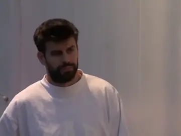 Piqué se reencuentra con sus hijos tras firmar el acuerdo con Shakira Piqué se reencuentra con sus hijos tras firmar el acuerdo con Shakira
