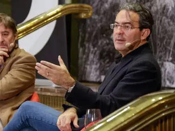 Luis García Montero y Juan Gabriel Vásquez en el Instituto Cervantes con motivo del Festival Eñe 2022 de Madrid Luis García Montero y Juan Gabriel Vásquez en el Instituto Cervantes con motivo del Festival Eñe 2022 de Madrid