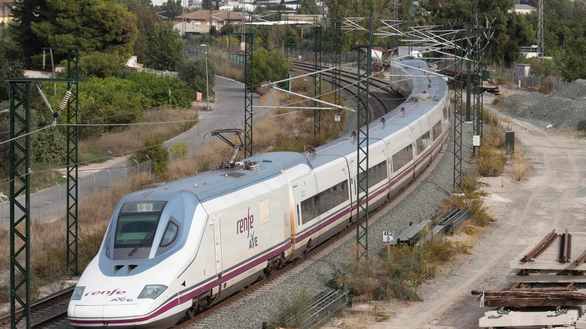 Imagen de archivo de un tren de Alta Velocidad de Renfe Imagen de archivo de un tren de Alta Velocidad de Renfe